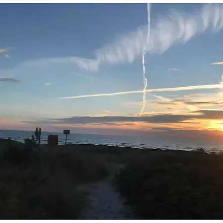 펜션 Charming Modern Summer House 4 Min From The