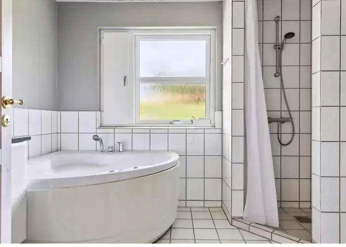 Hébergement de vacances Charming Modern Summer House 4 Min From The *